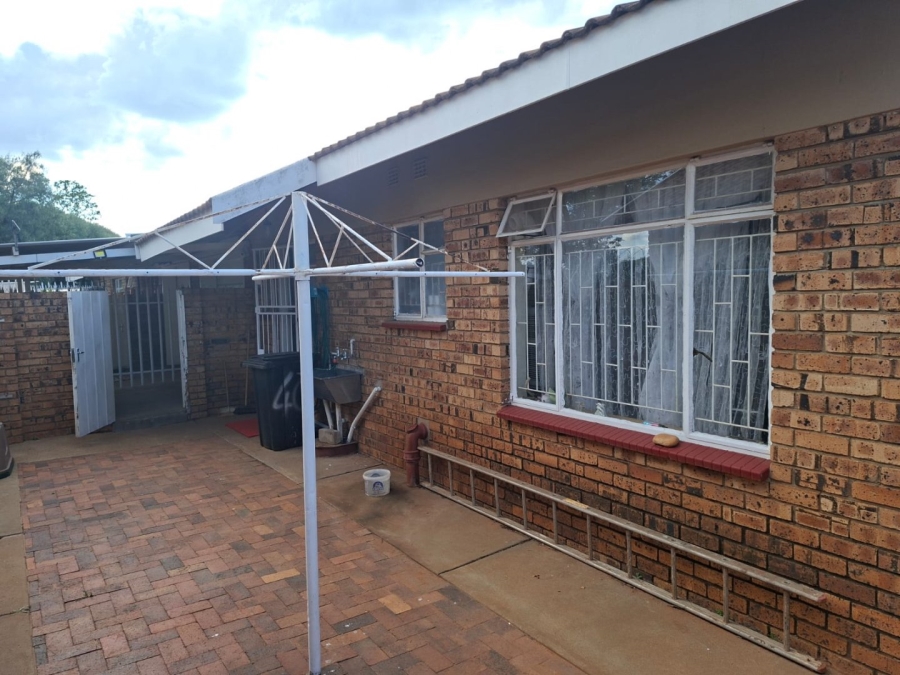 To Let 2 Bedroom Property for Rent in Stilfontein Ext 4 North West